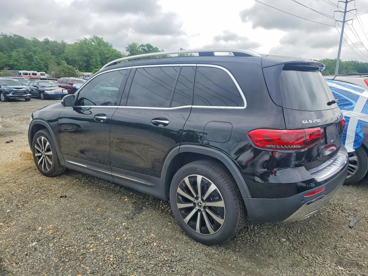 Mercedes-Benz GLB 250