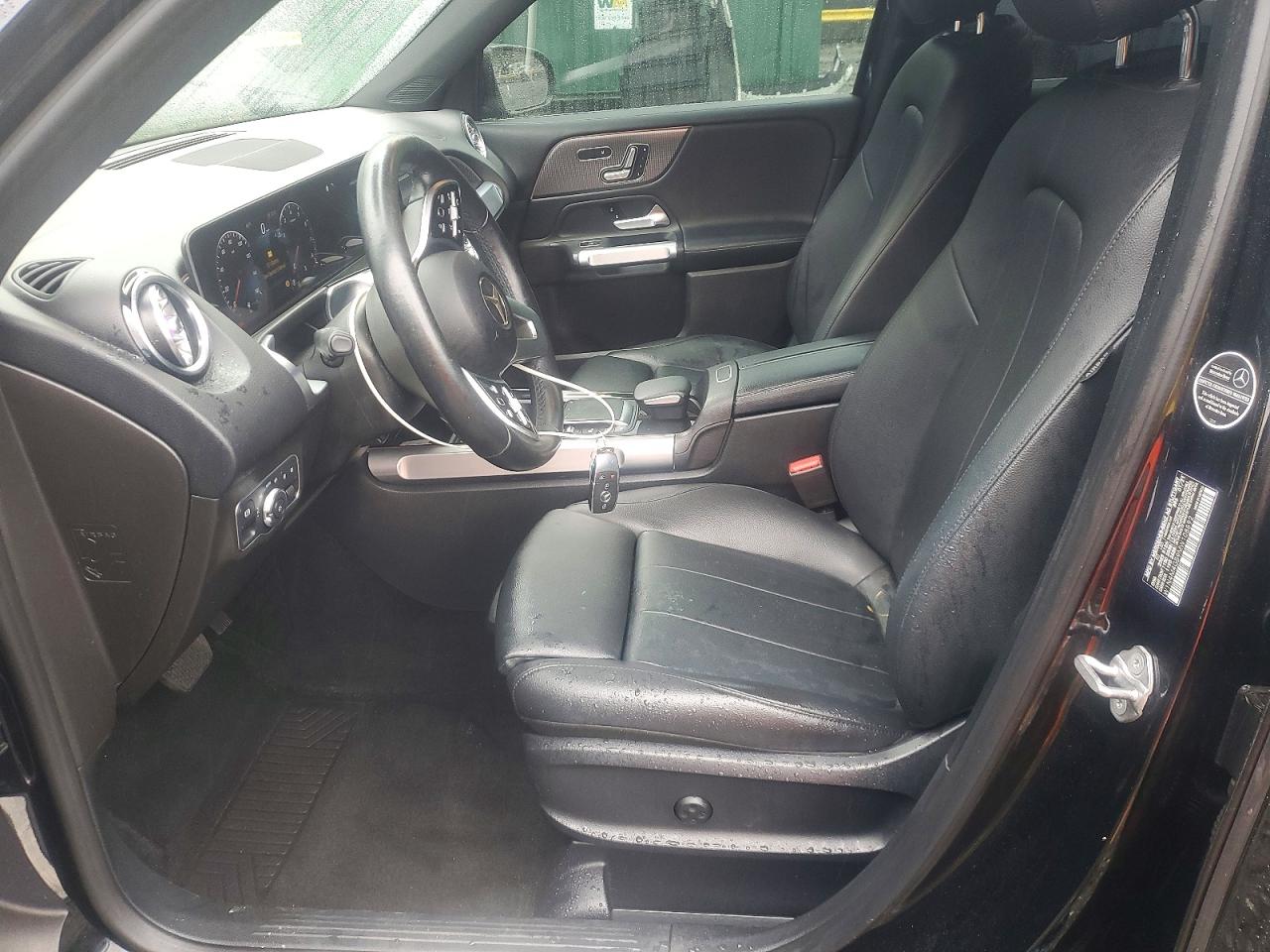 Mercedes-Benz GLB 250