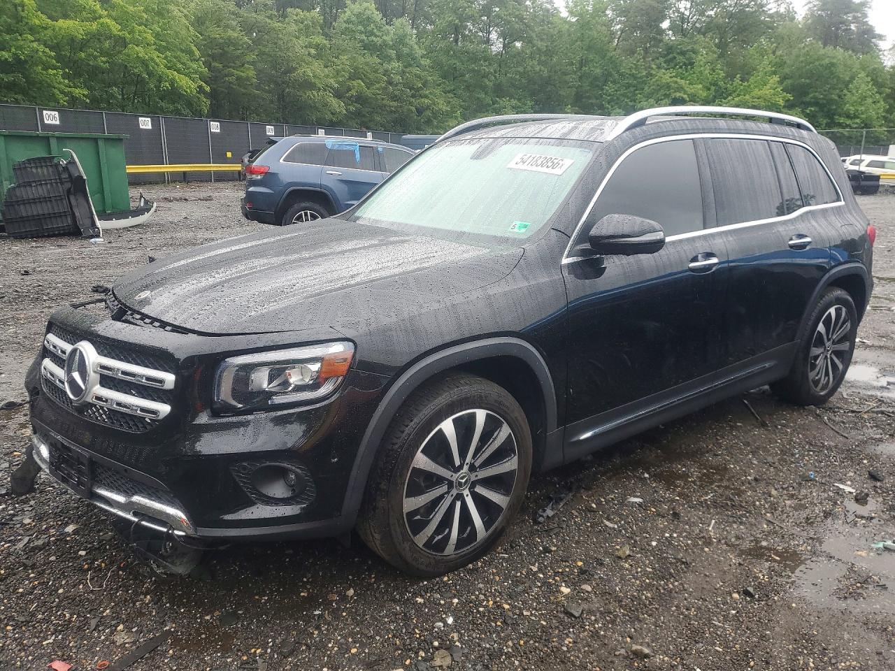 Salvage Mercedes-Benz GLB Image