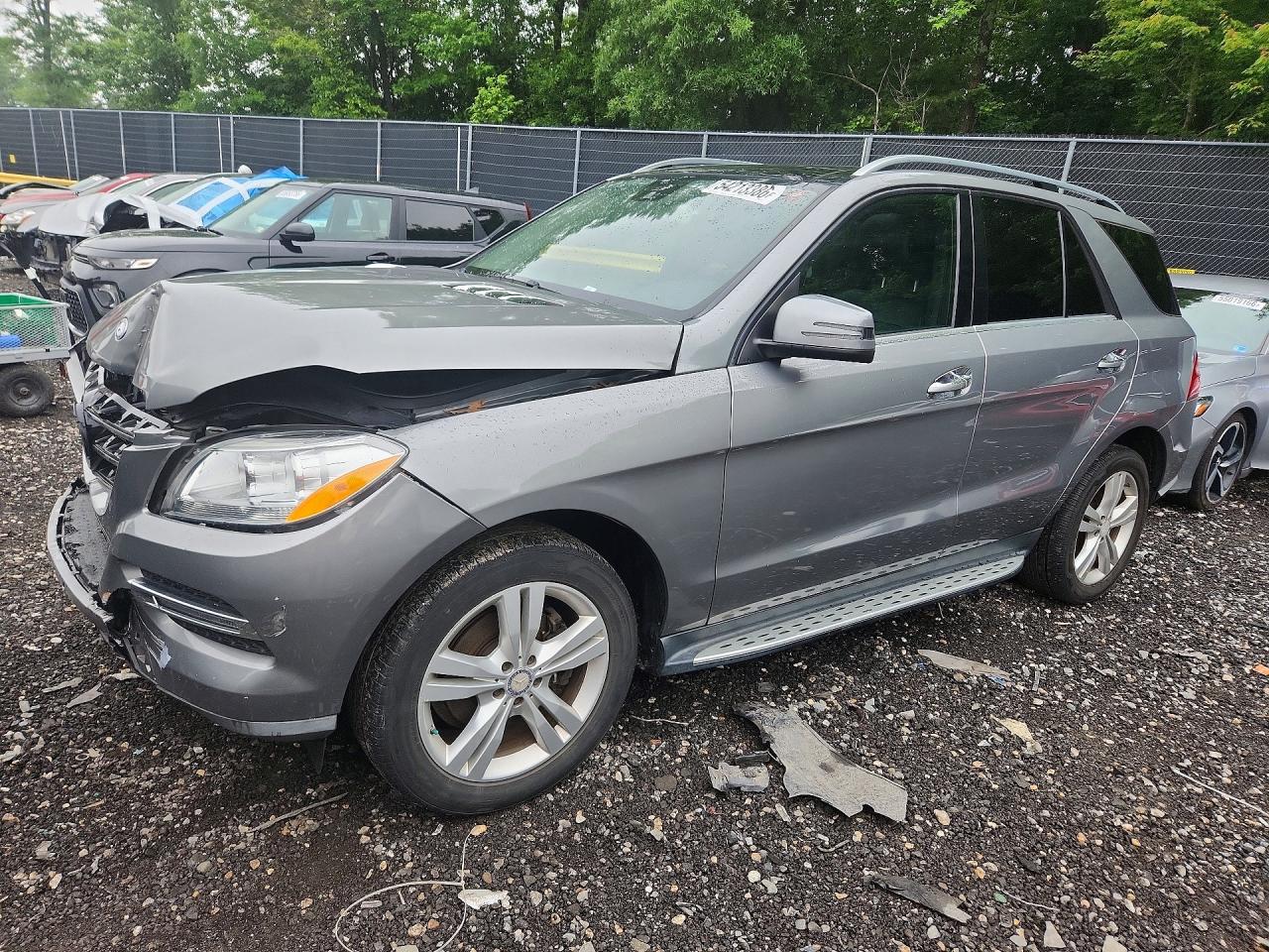 Salvage Mercedes-Benz M-Class Image