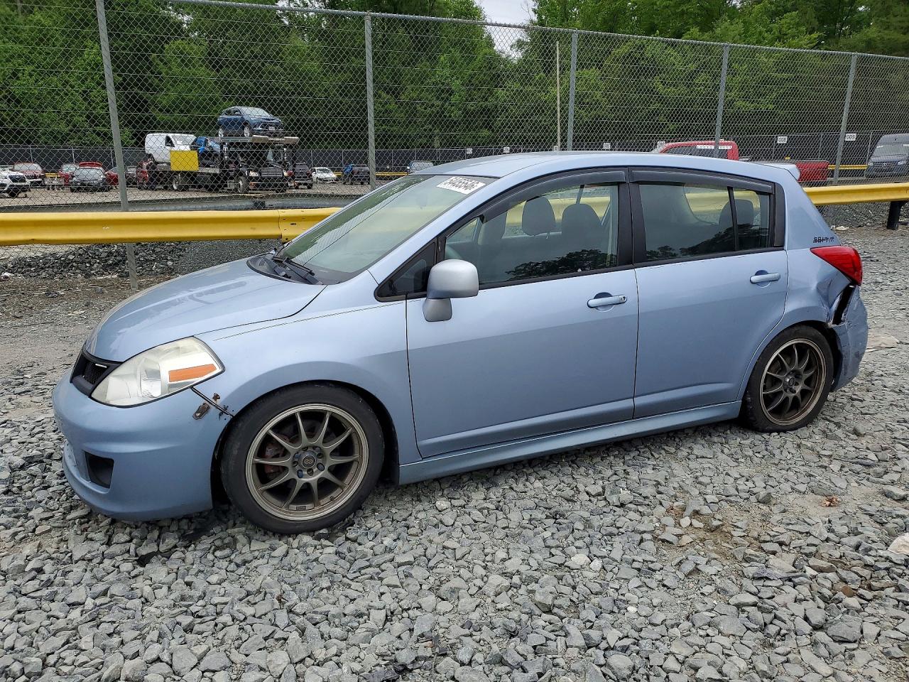 Salvage Nissan Versa Image
