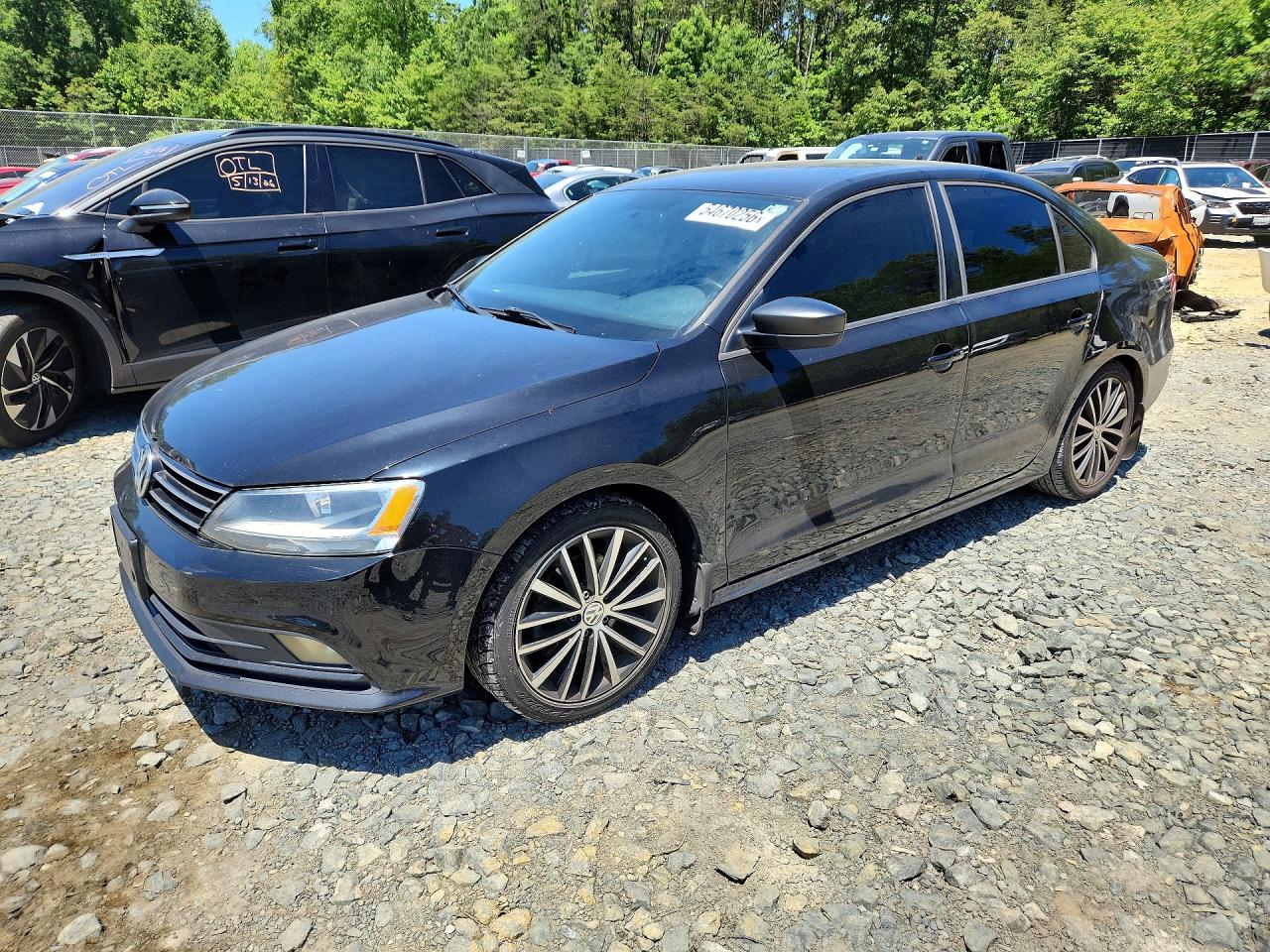 Salvage Volkswagen Jetta Image