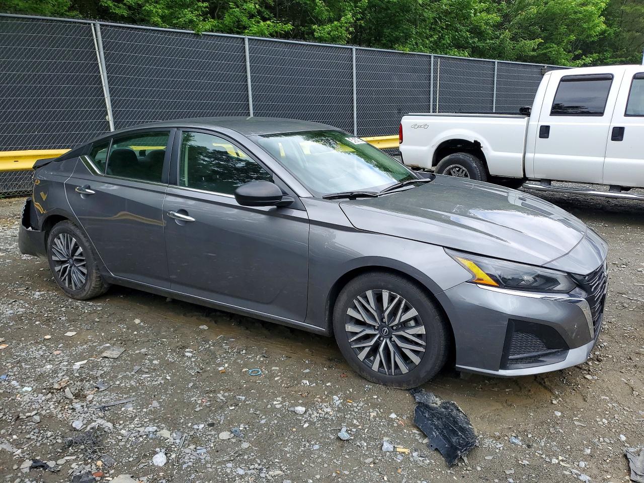 Nissan Altima Sv