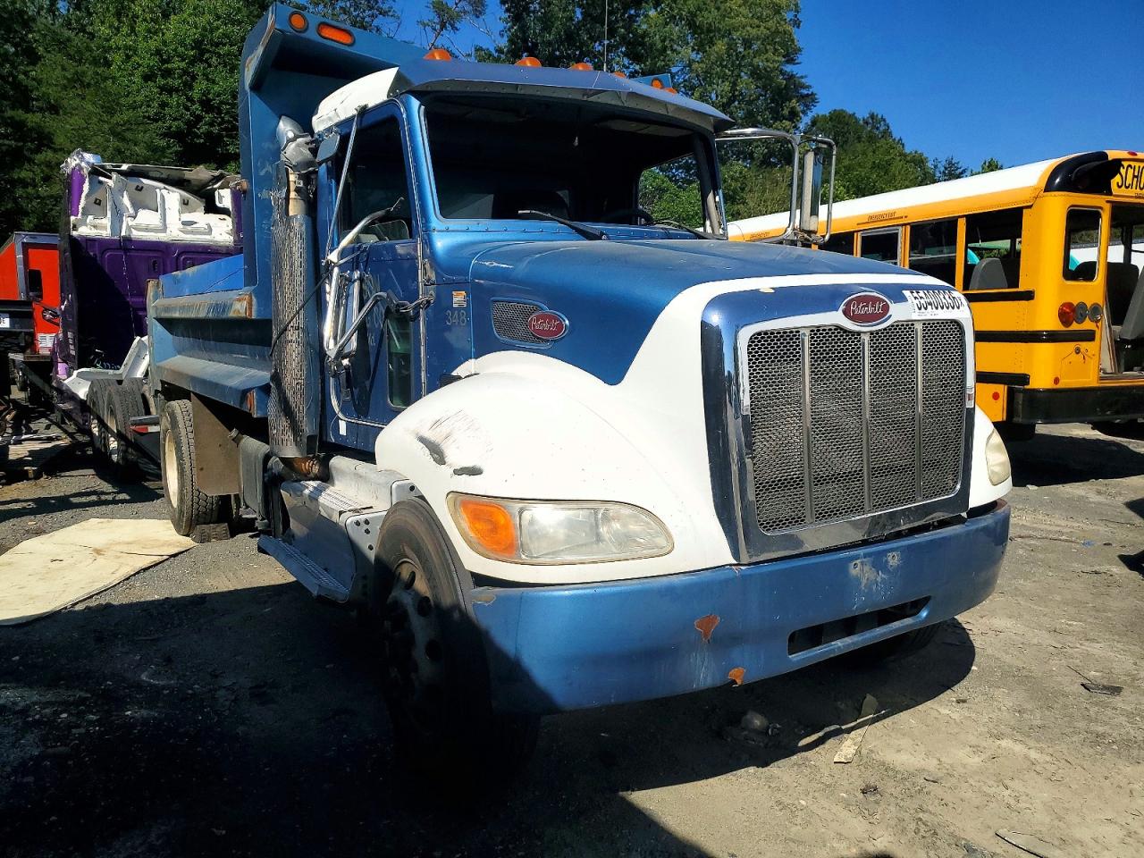 Salvage Peterbilt 330 Image