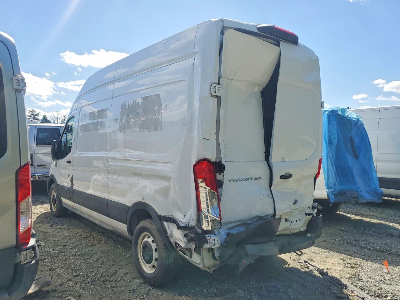 Ford Transit T-250