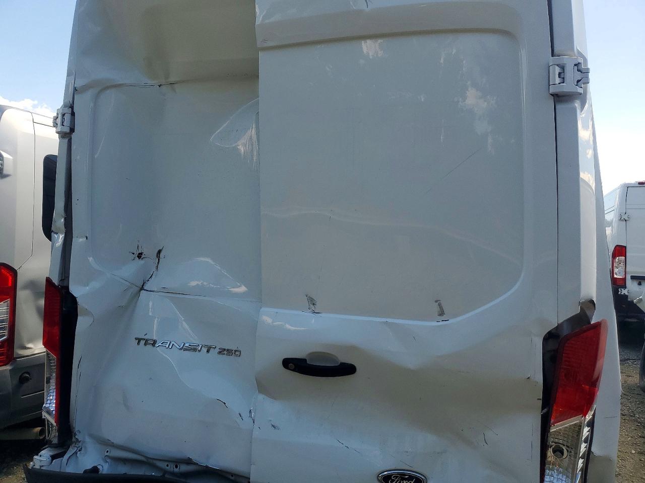Ford Transit T-250