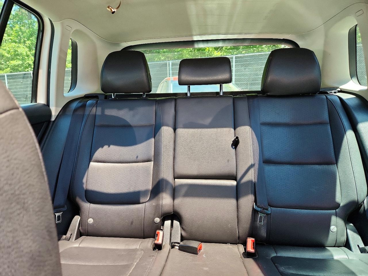 Volkswagen Tiguan S