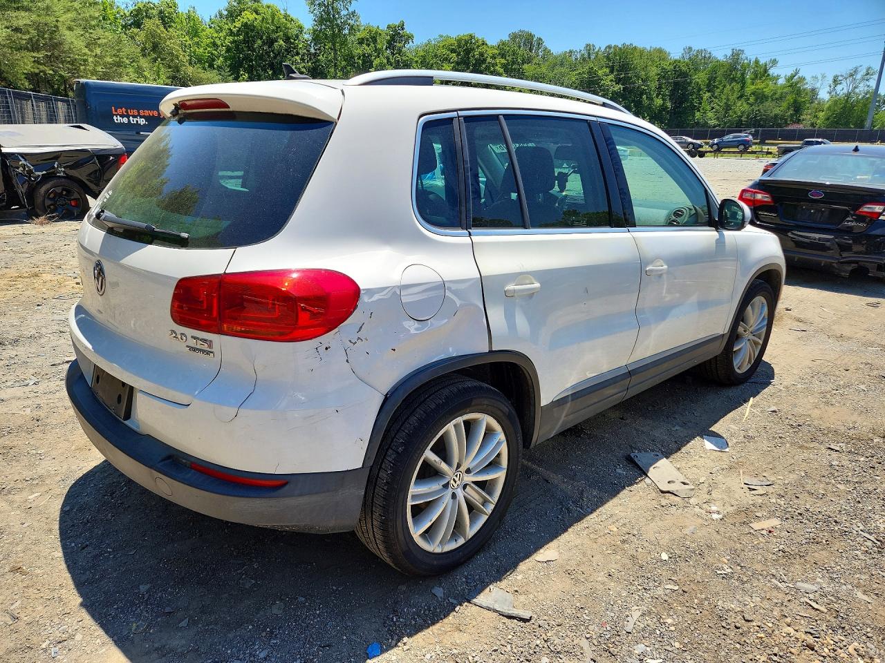 Volkswagen Tiguan S