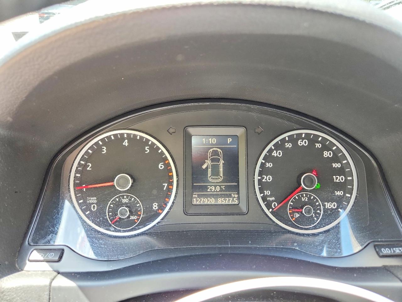 Volkswagen Tiguan S