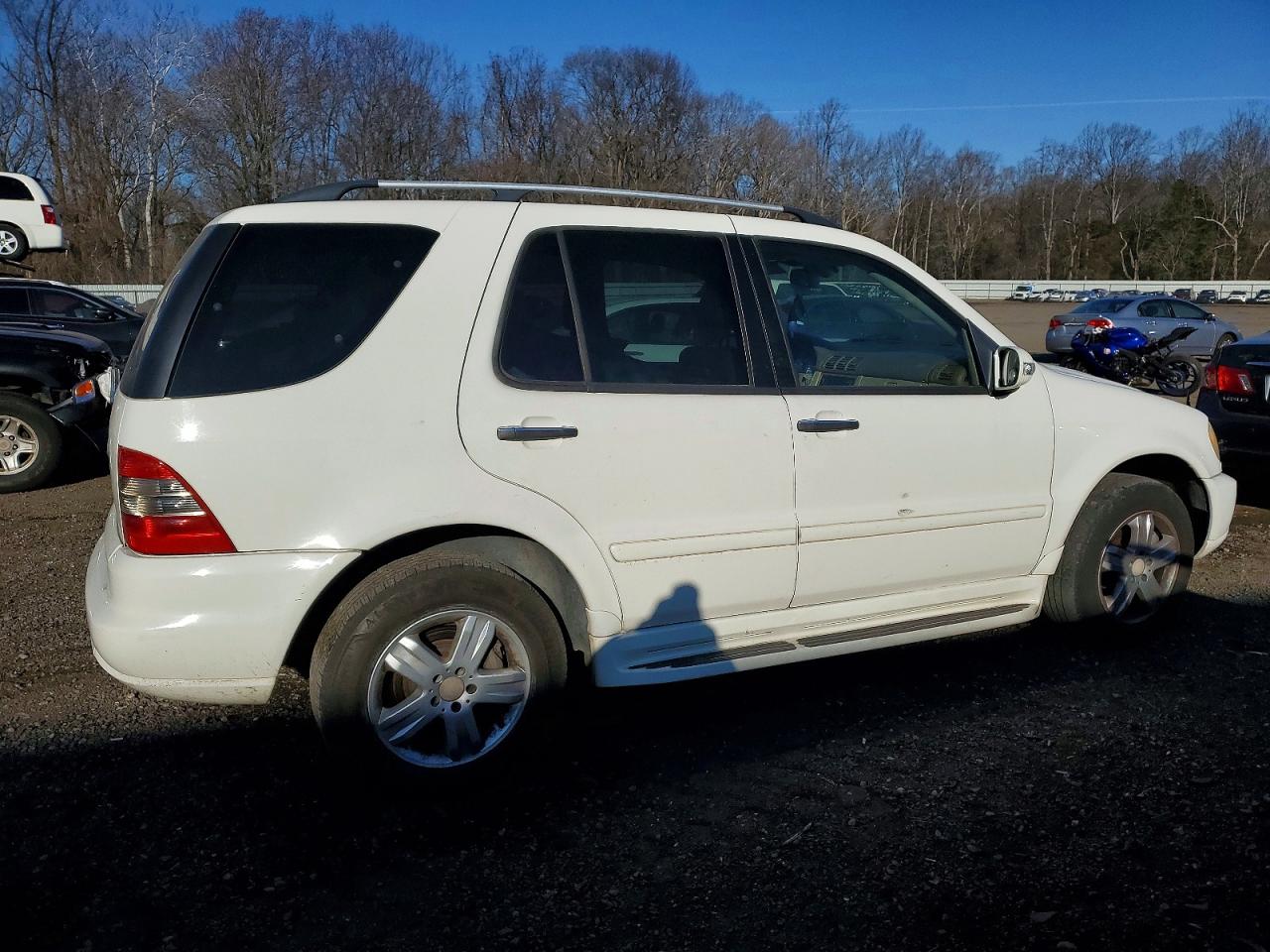 Mercedes-Benz M-Class 500