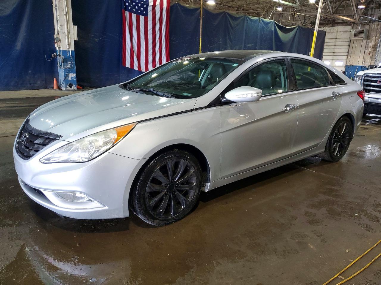 Salvage Hyundai SONATA Image
