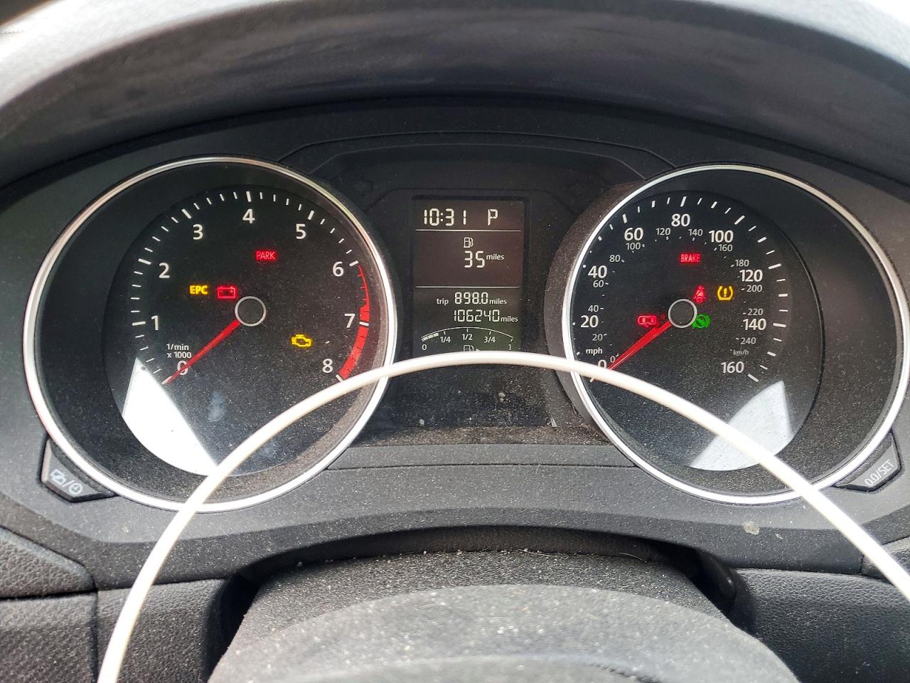 Volkswagen Jetta Base