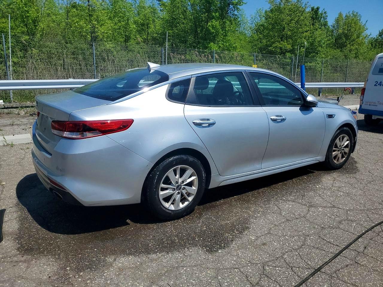 Kia Optima Lx
