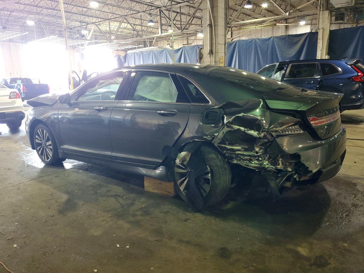 Lincoln MKZ Reserve