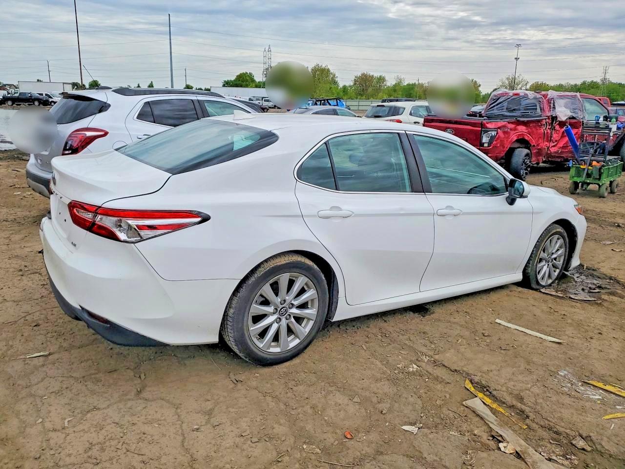 Toyota Camry Le