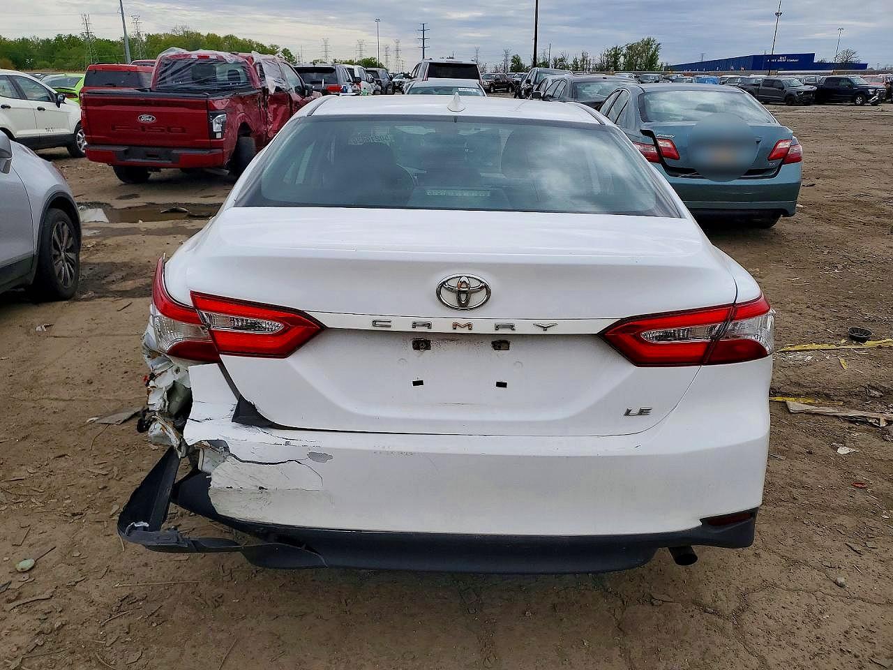 Toyota Camry Le