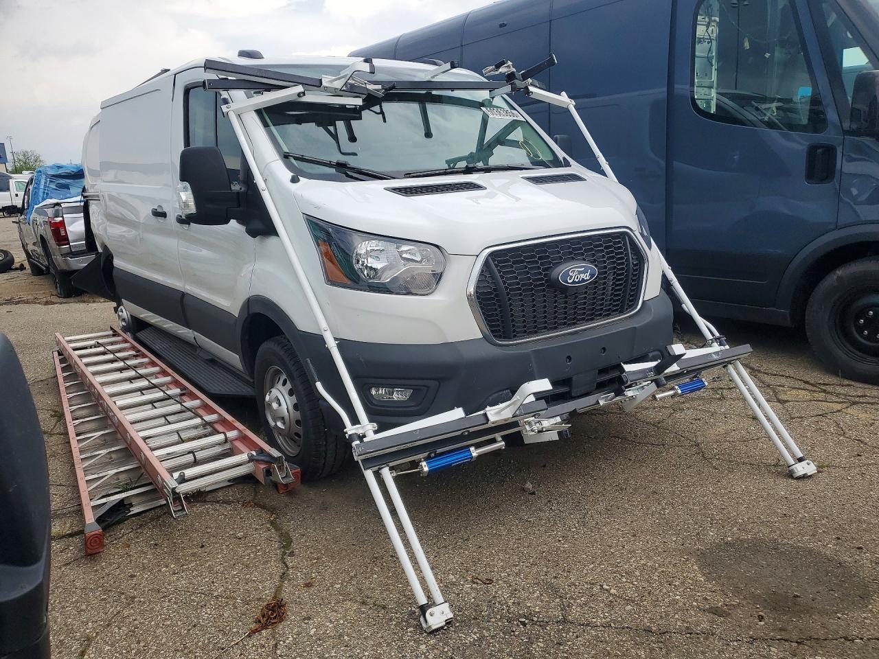 Ford Transit T-250