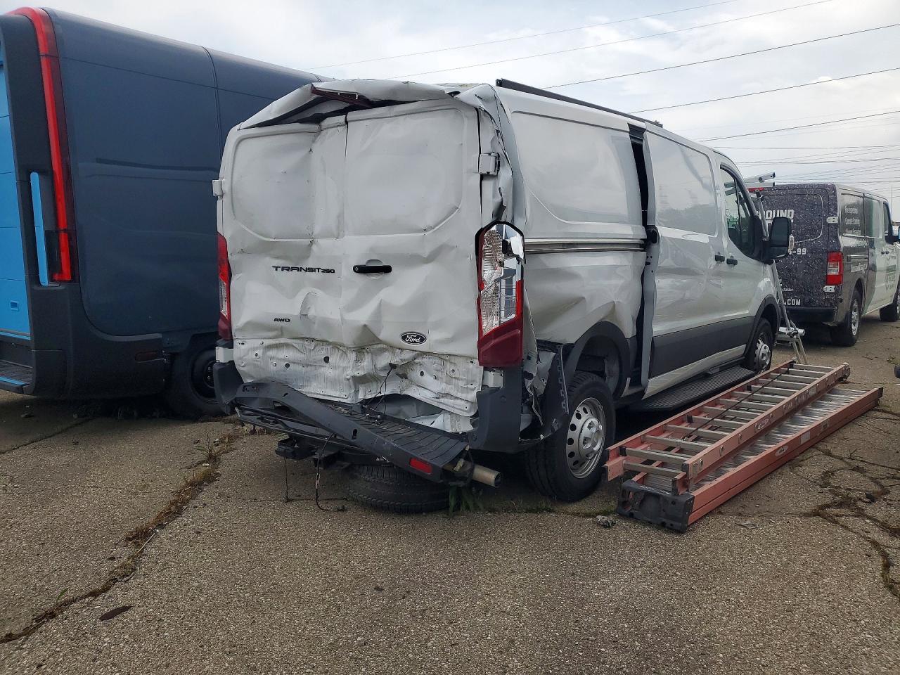 Ford Transit T-250