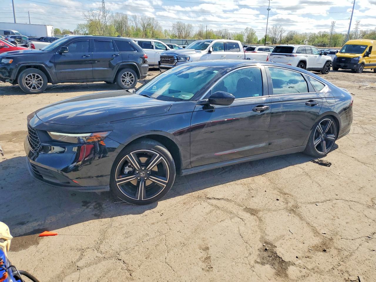 Salvage Honda Accord Image