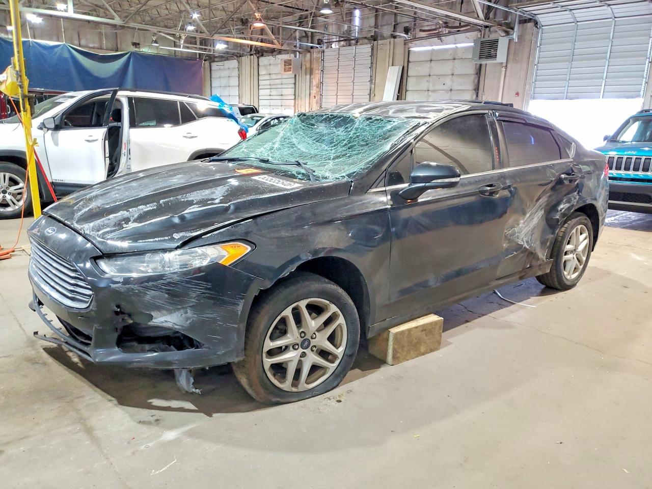 Salvage Ford Fusion Image