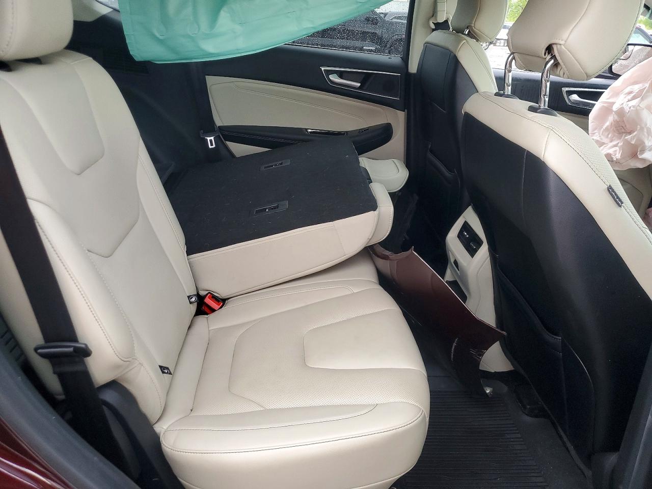 Ford Edge Titanium