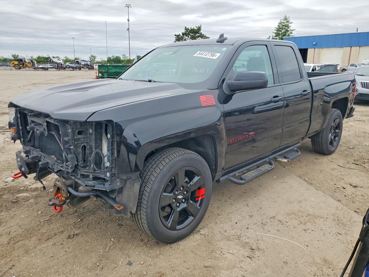 Salvage Chevrolet Silverado Image