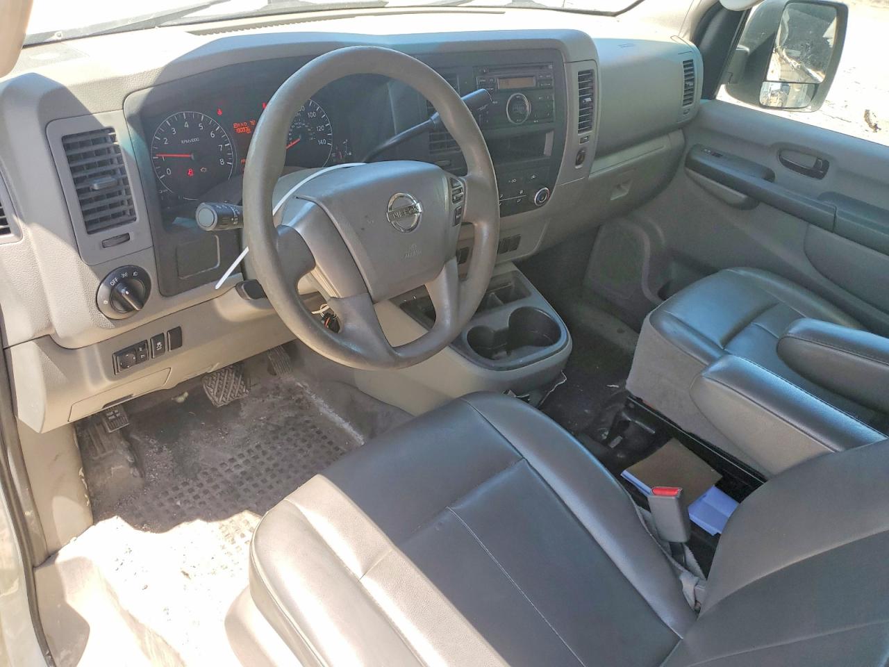 Nissan Nv 2500
