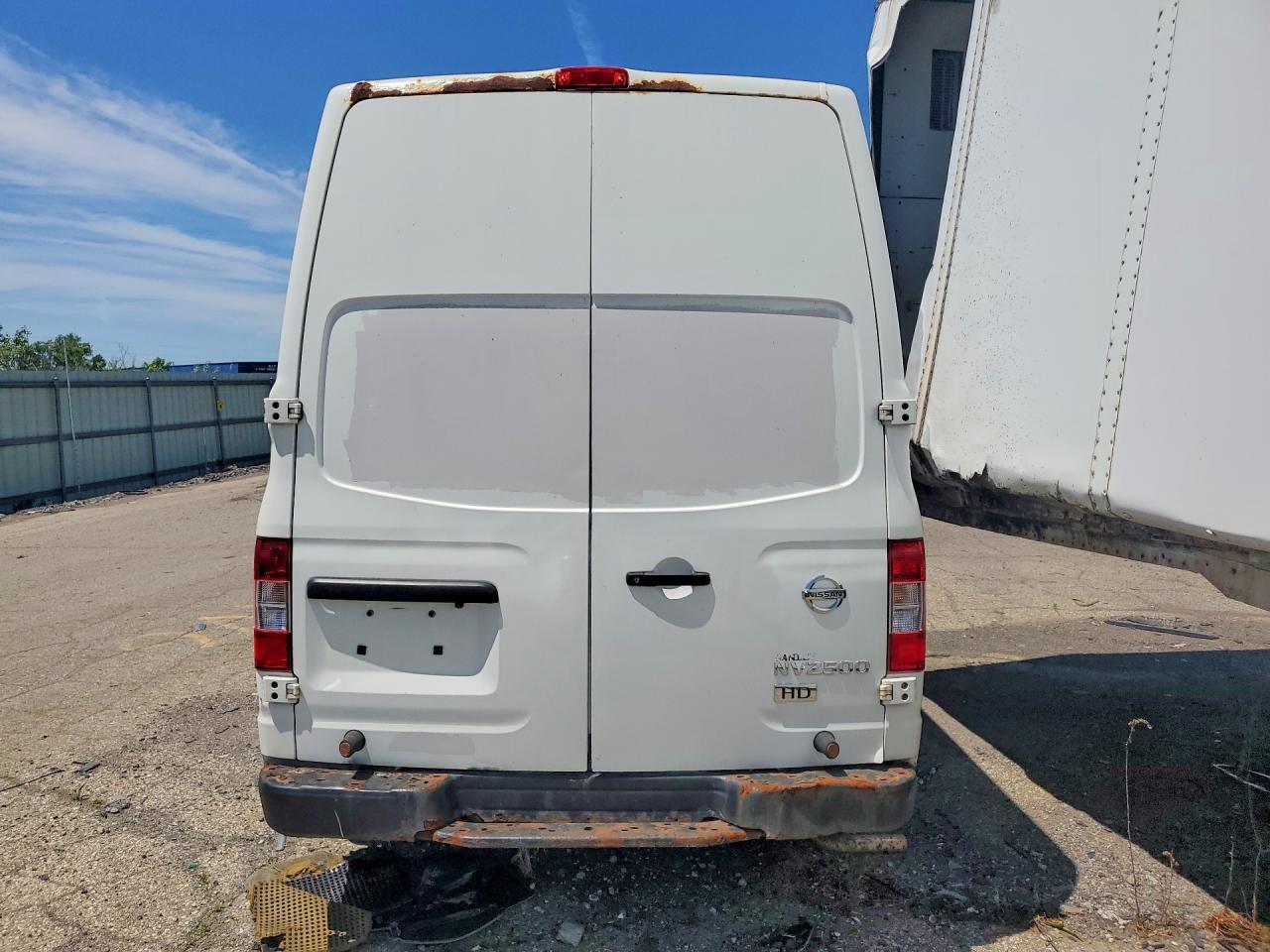 Nissan Nv 2500