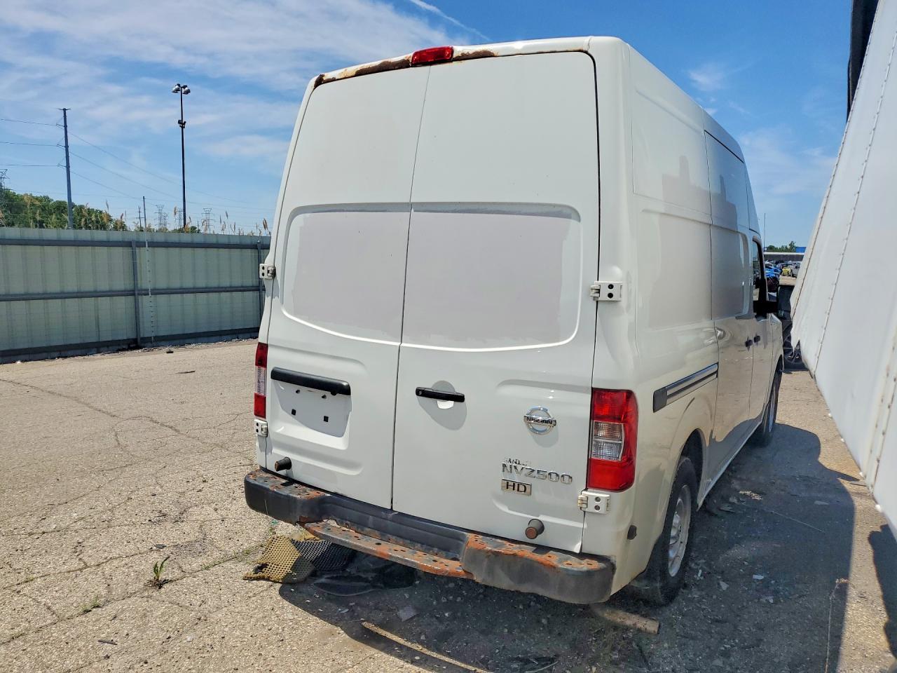 Nissan Nv 2500
