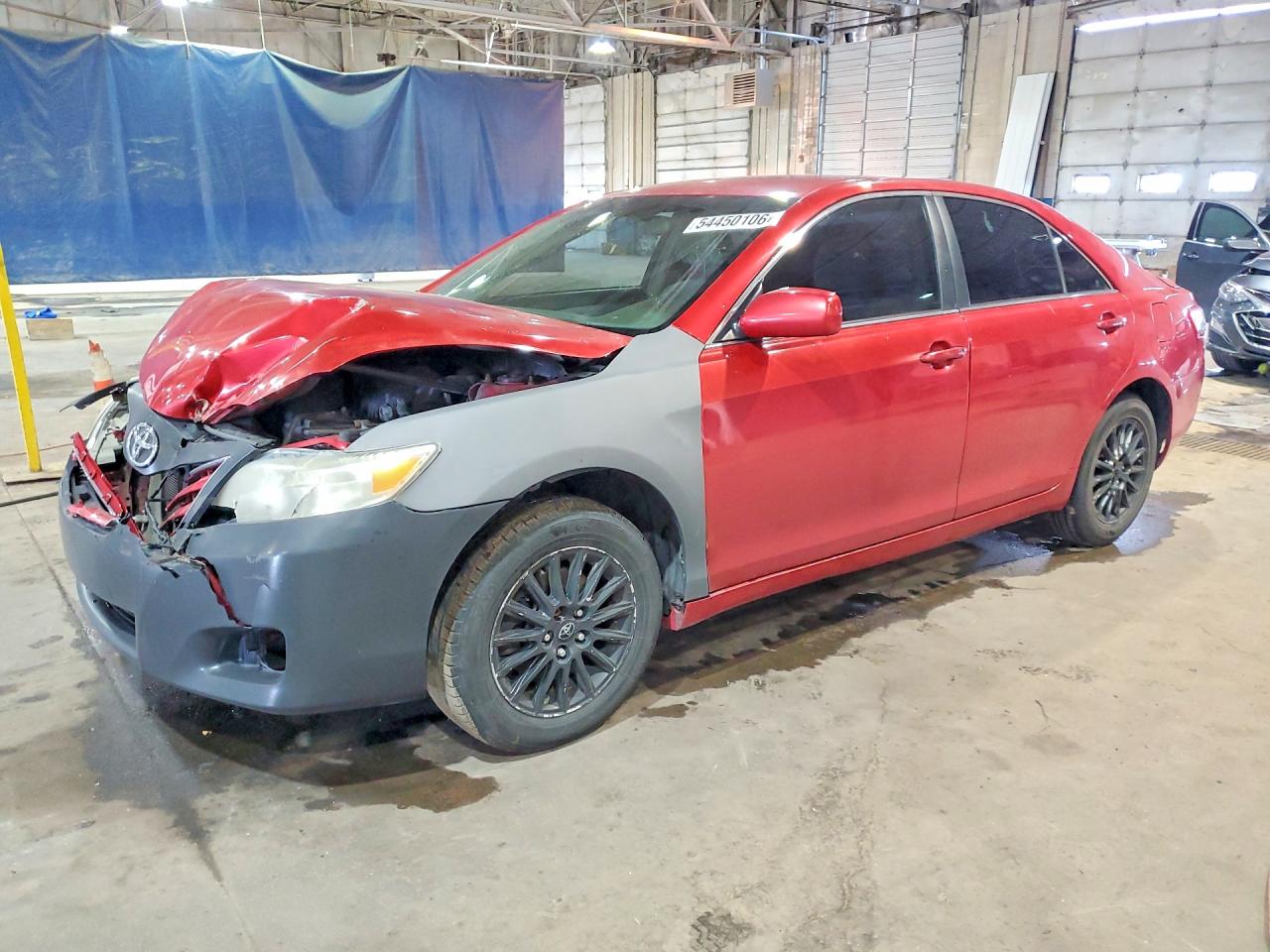 Salvage Toyota Camry Image