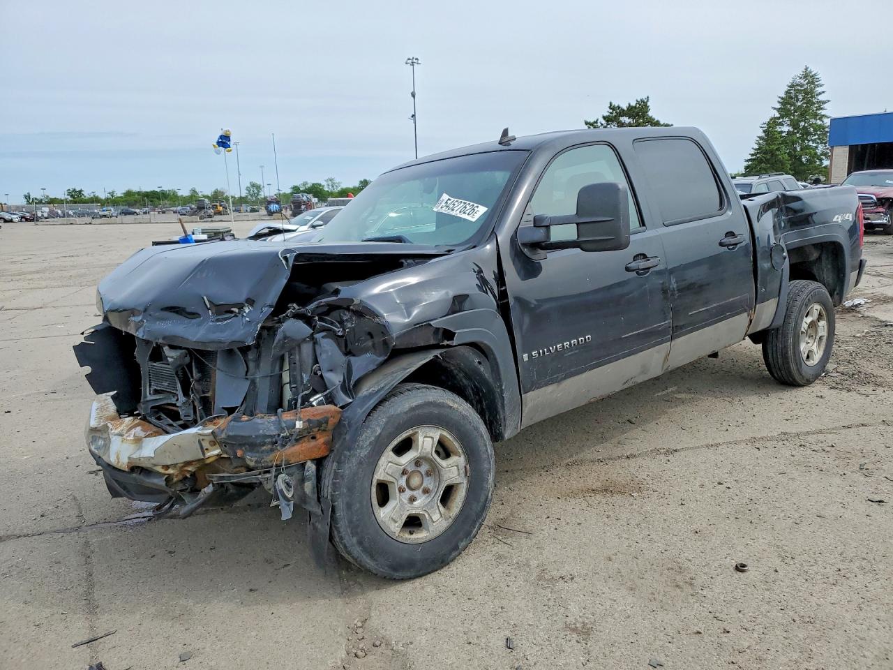 Salvage Chevrolet Silverado Image