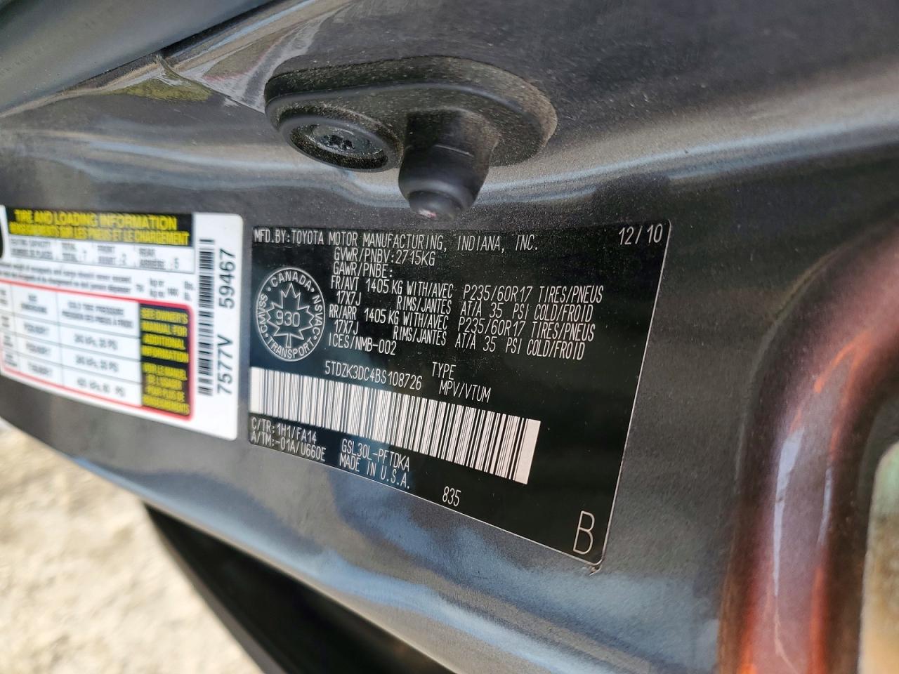 Toyota Sienna Base 7-passenger