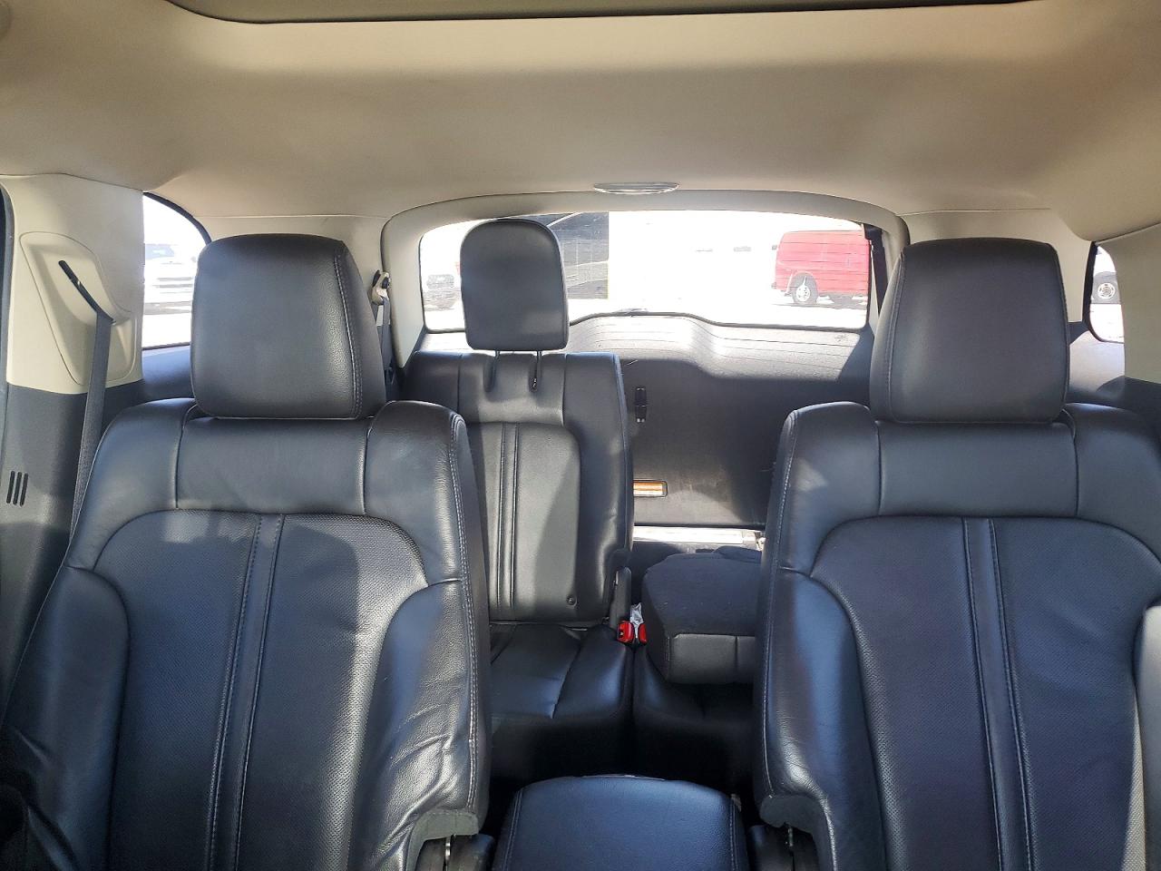 Lincoln MKT