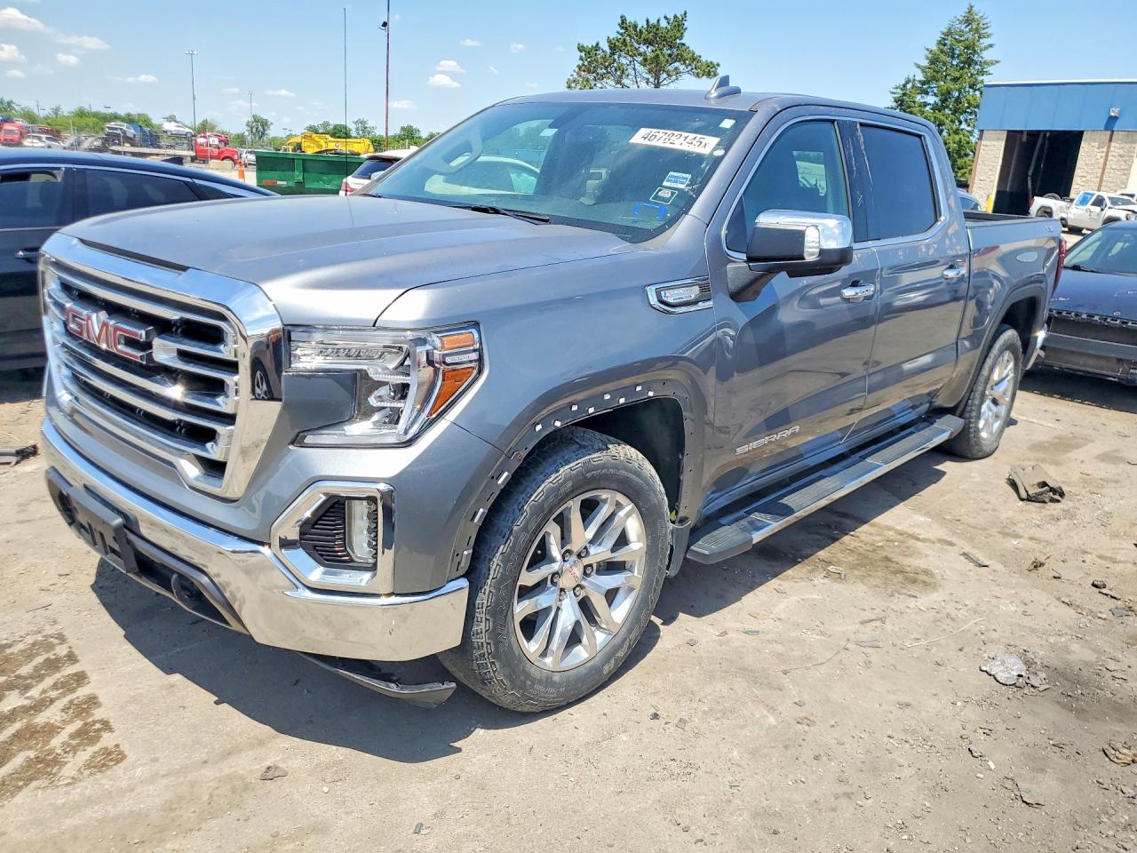 Salvage GMC Sierra Image
