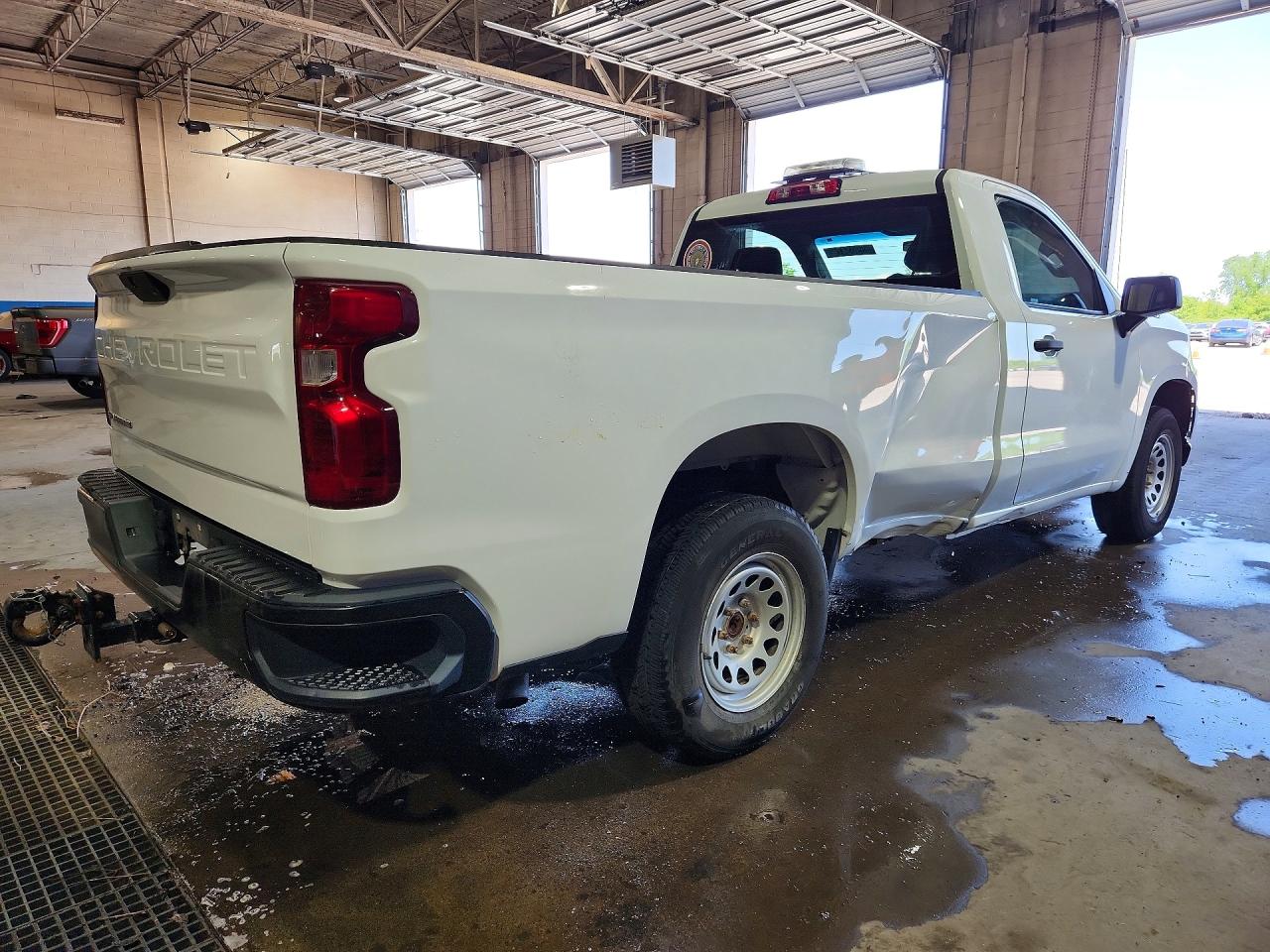 Chevrolet Silverado C1500