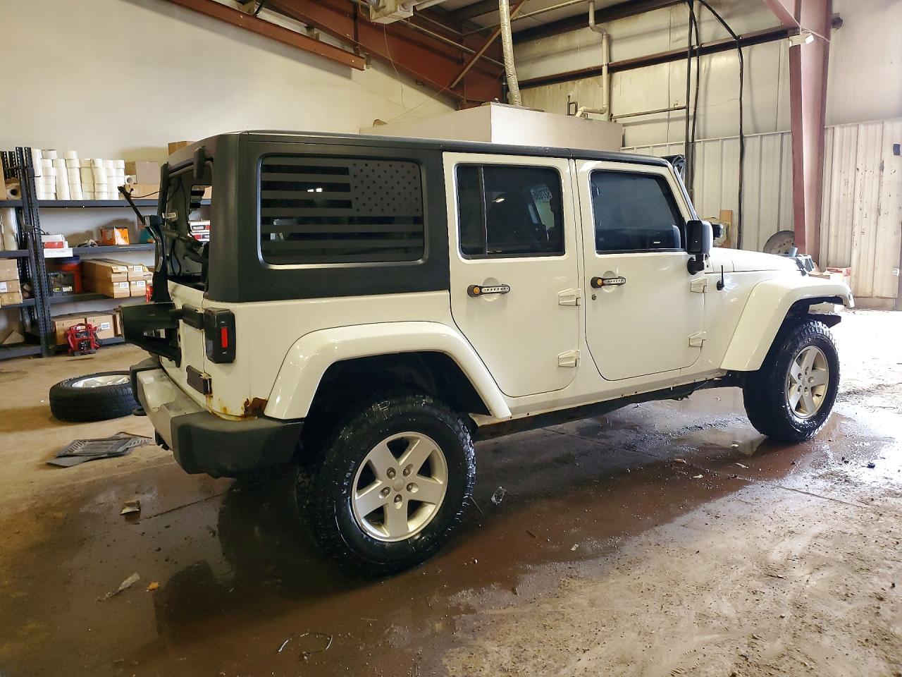 Jeep Wrangler Sahara
