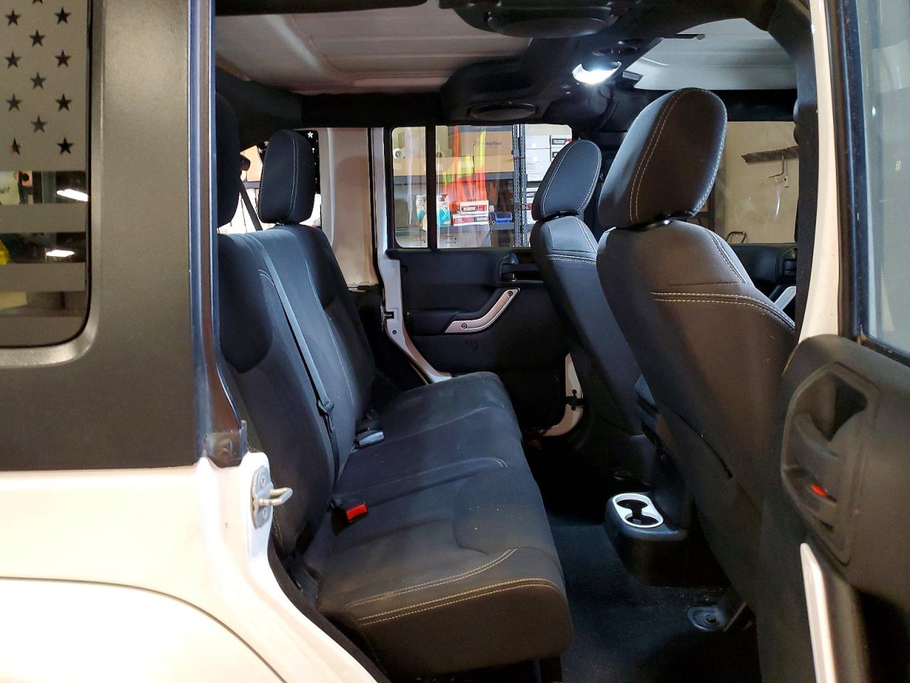 Jeep Wrangler Sahara