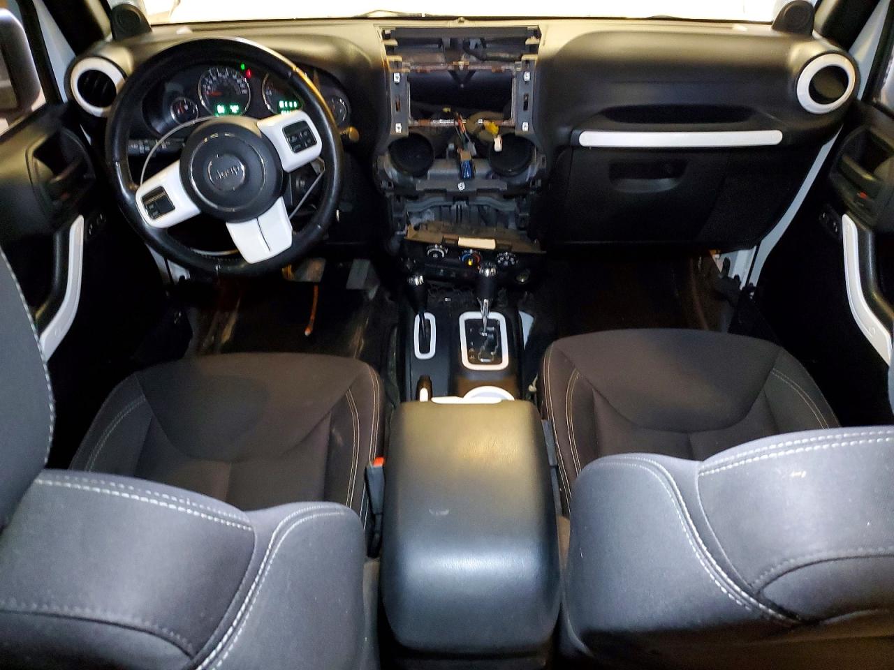 Jeep Wrangler Sahara
