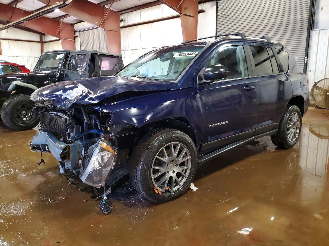 Salvage Jeep Compass Image