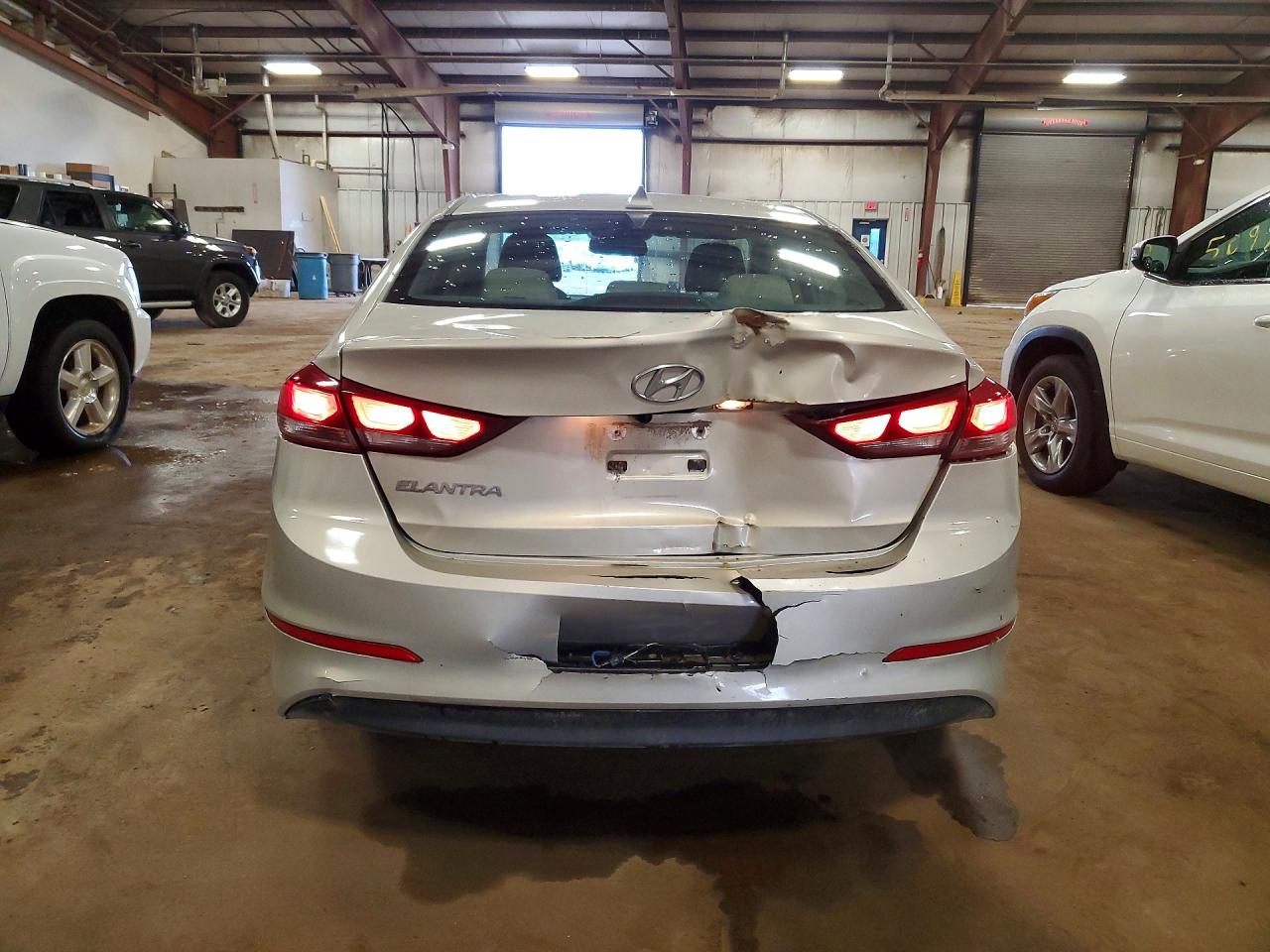 Hyundai ELANTRA Value Edition