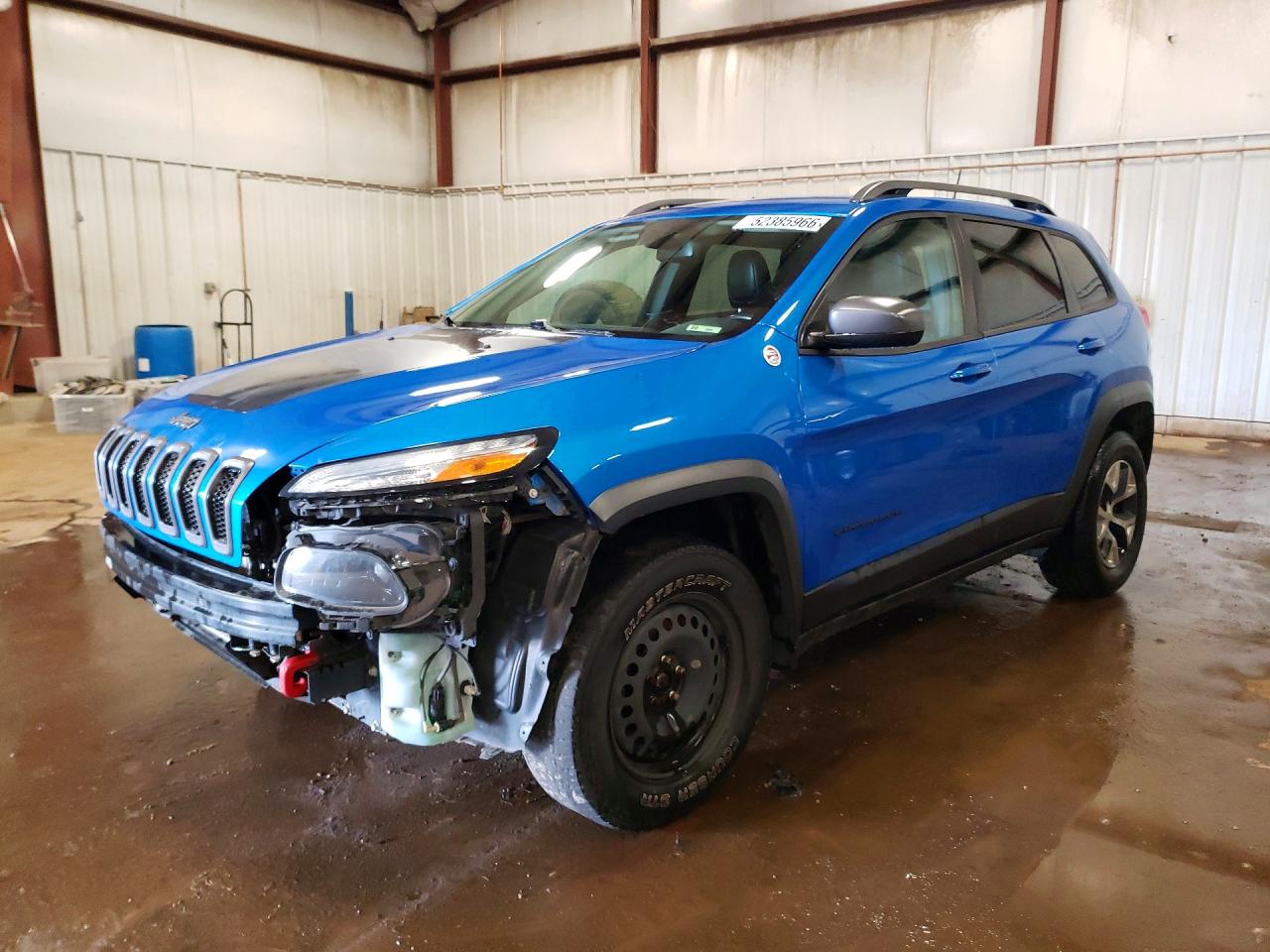 Salvage Jeep Cherokee Image