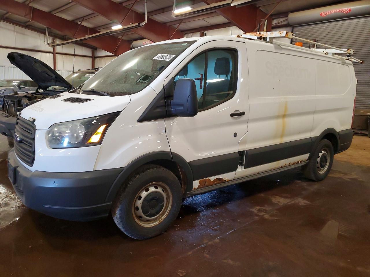 Salvage Ford Transit Image