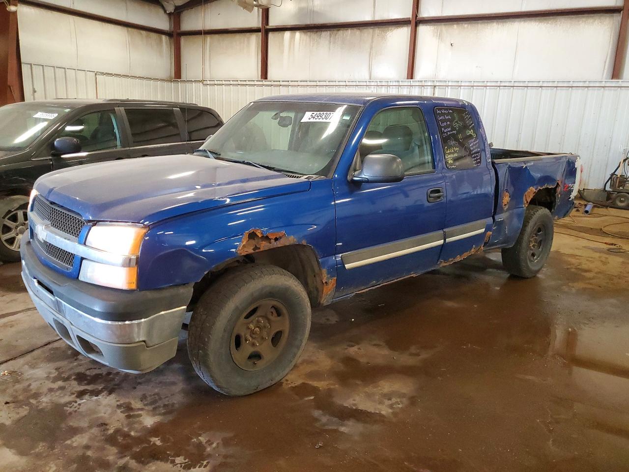 Salvage Chevrolet Silverado Image