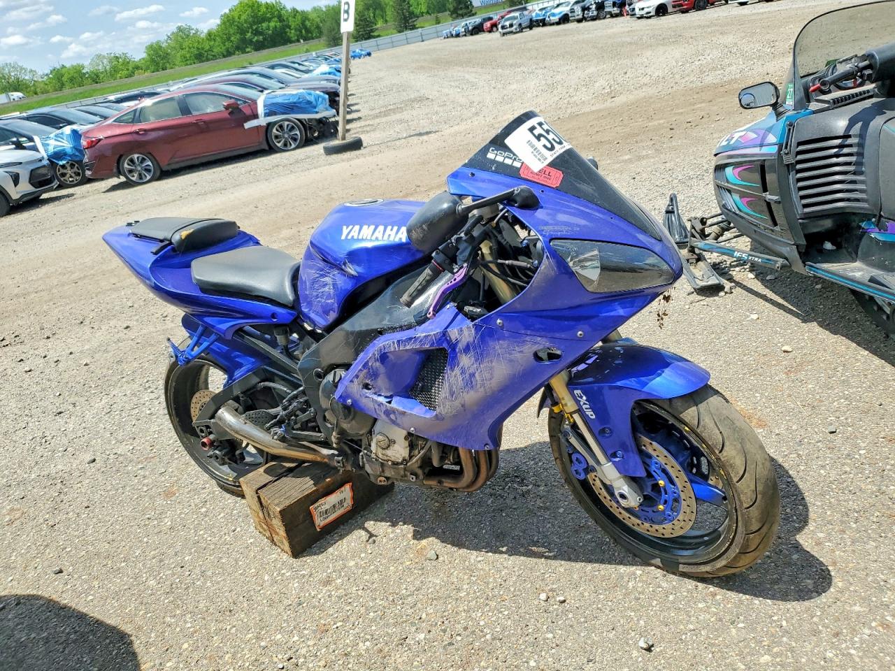 Salvage Yamaha Yzf1000 Image