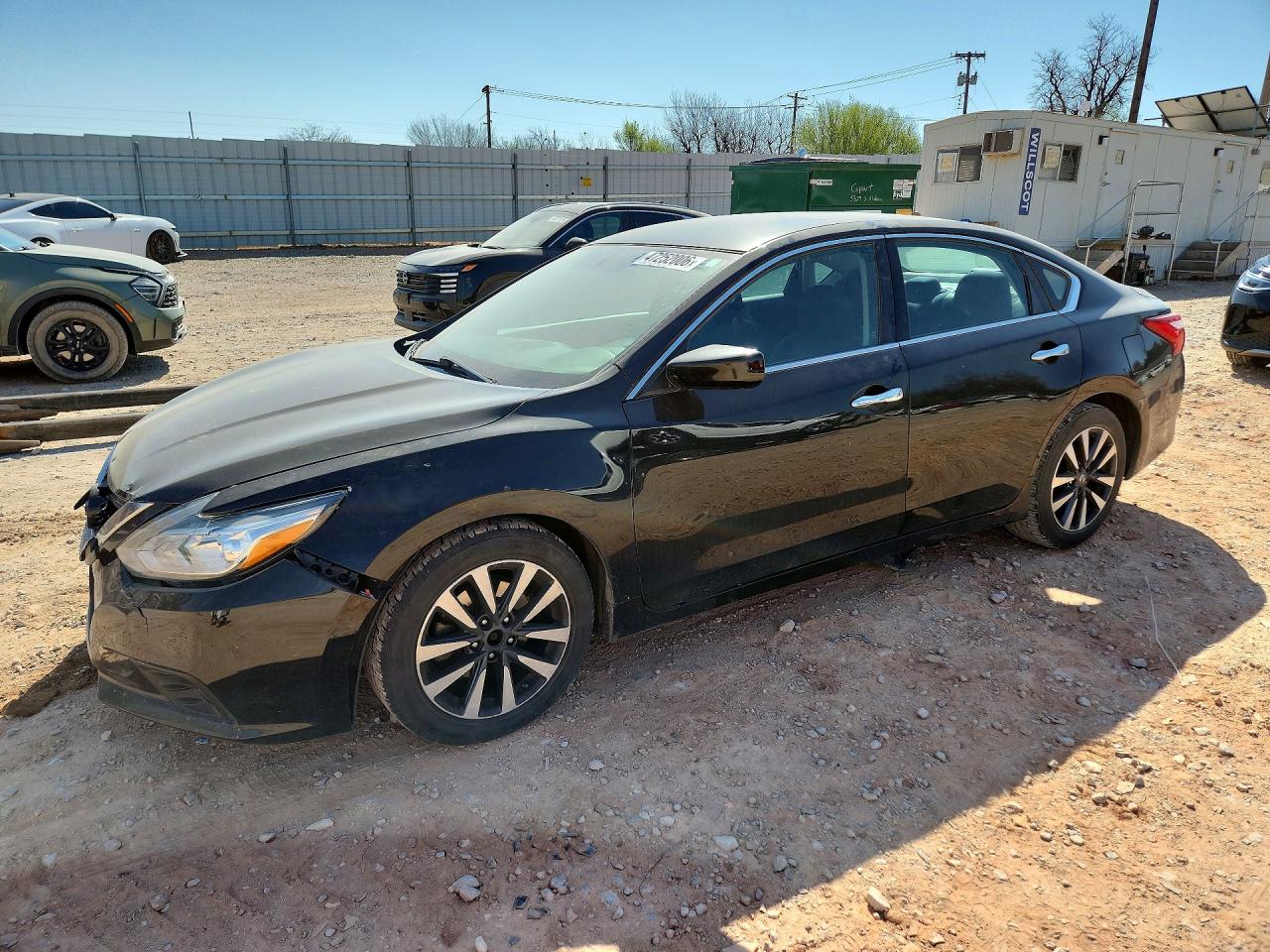 Salvage Nissan Altima Image