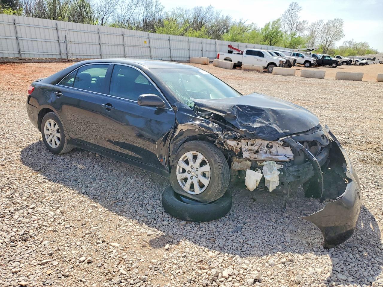 Toyota Camry Xle V6