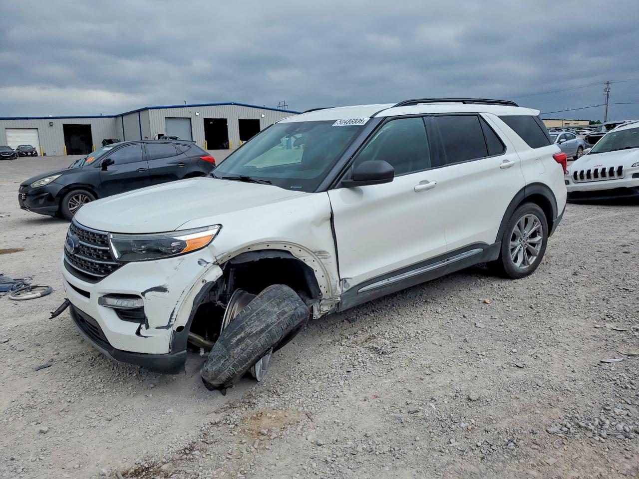 Salvage Ford Explorer Image