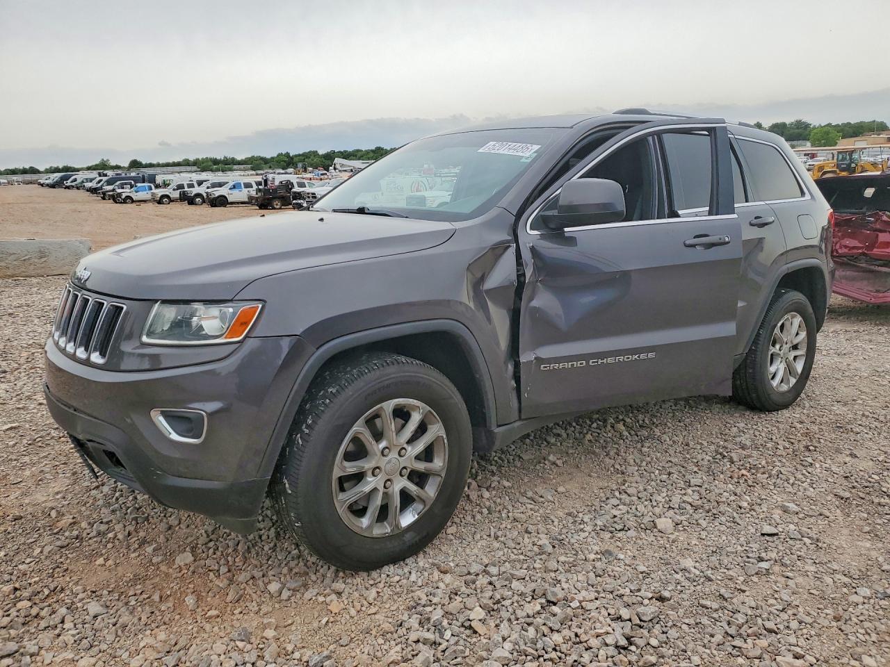Salvage Jeep Grand Cherokee Image
