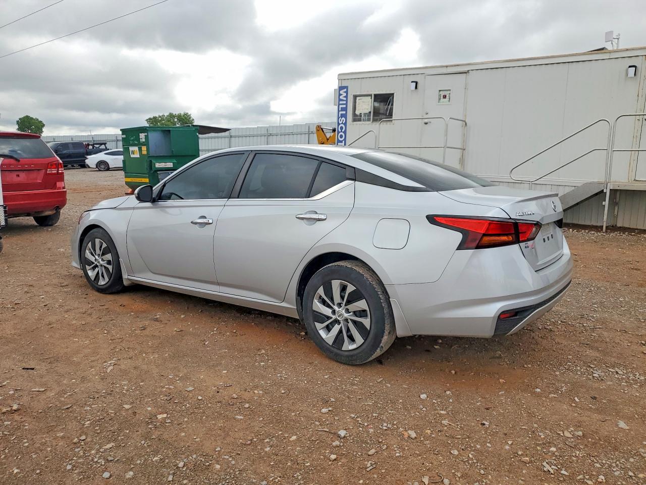 Nissan Altima S