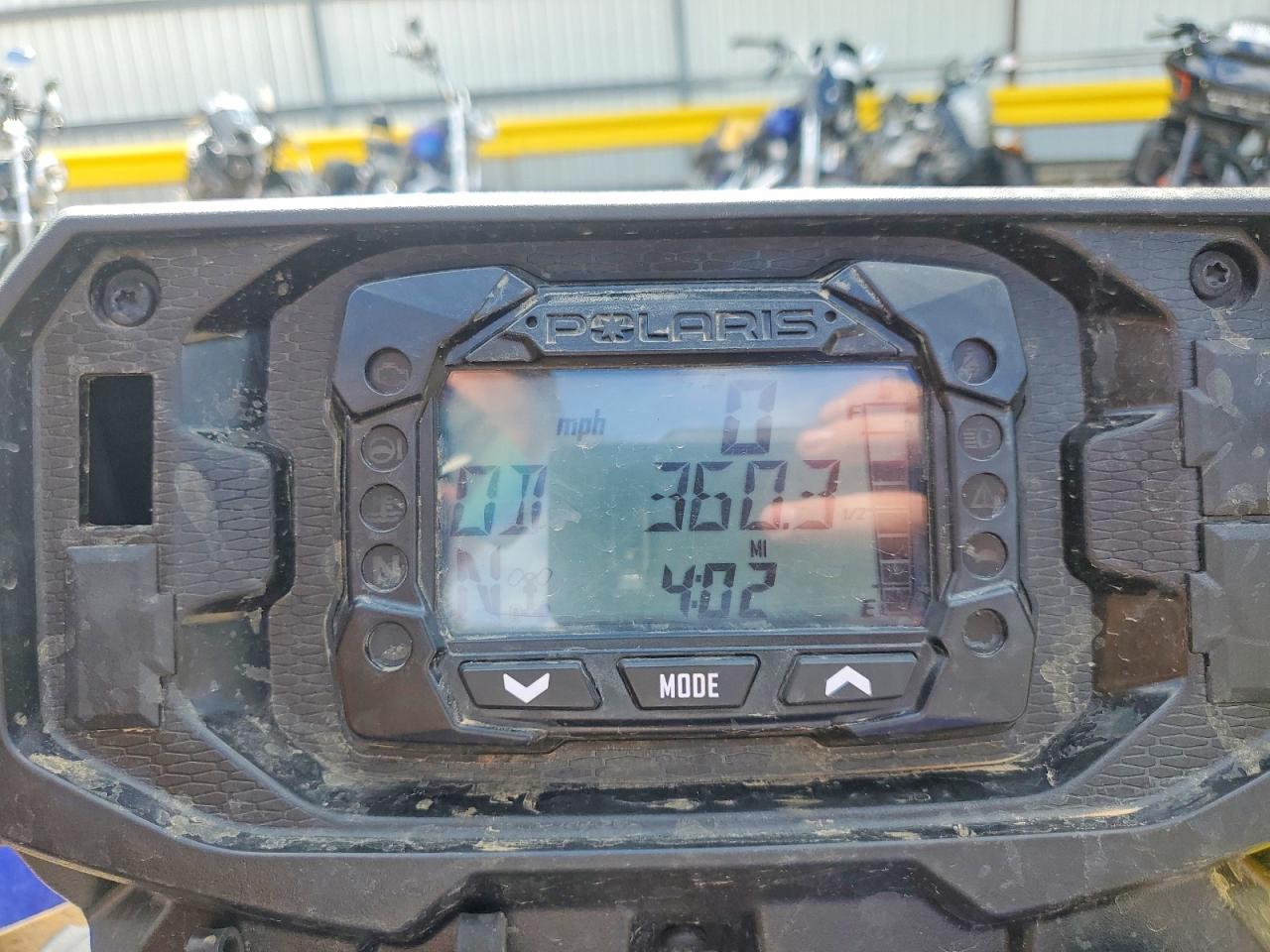 Polaris Atv